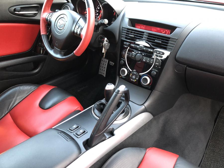 Торпедо Mazda RX-8 2005 года  (фото 121 из 197)